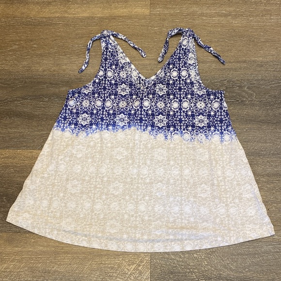 3 for $12 Sonoma Goods for Life Two-Tone Tank Top (M) + Dark Gray Legging (PL) - Picture 7 of 8